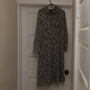 Lovely Black & White dress